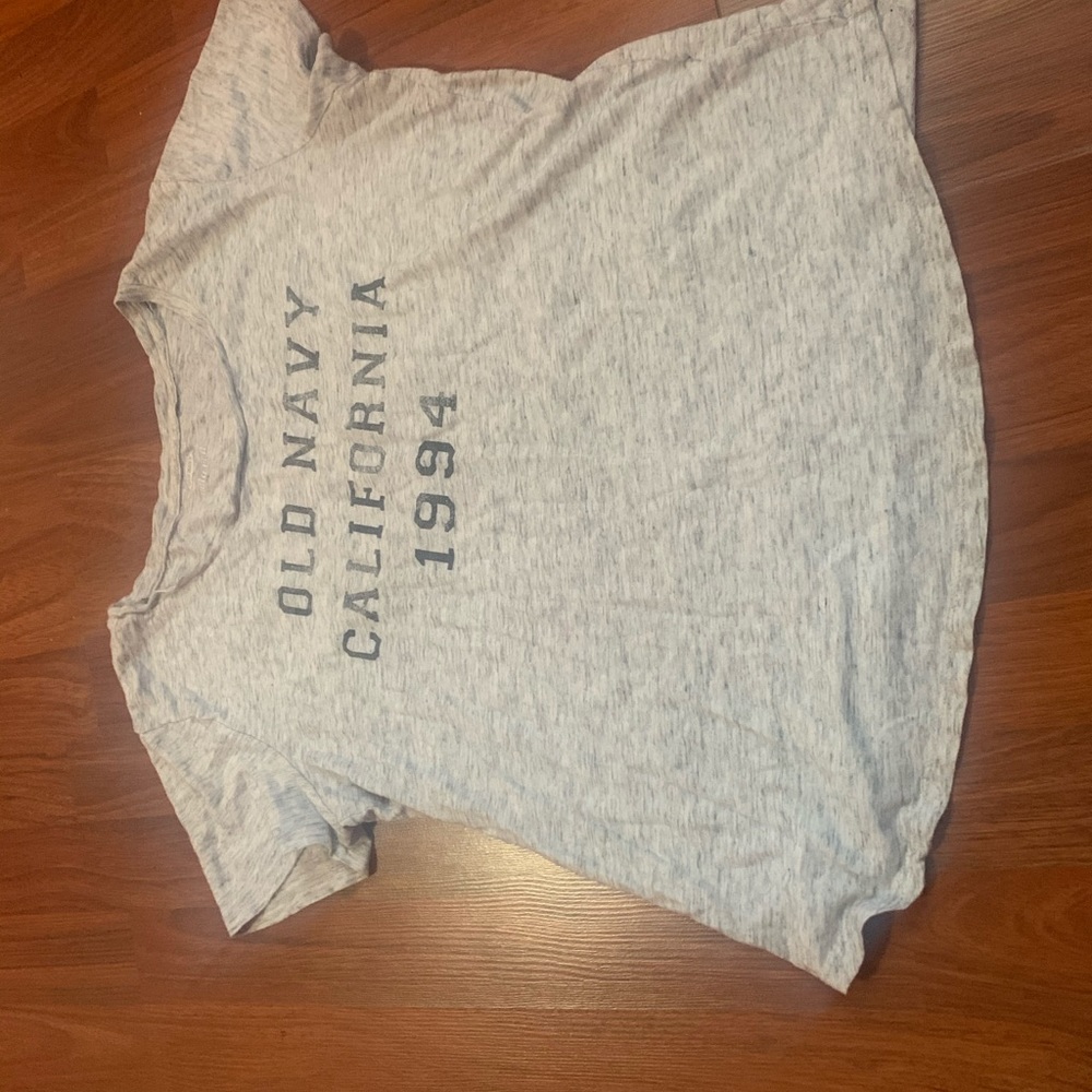 Old navy light gray shirt
